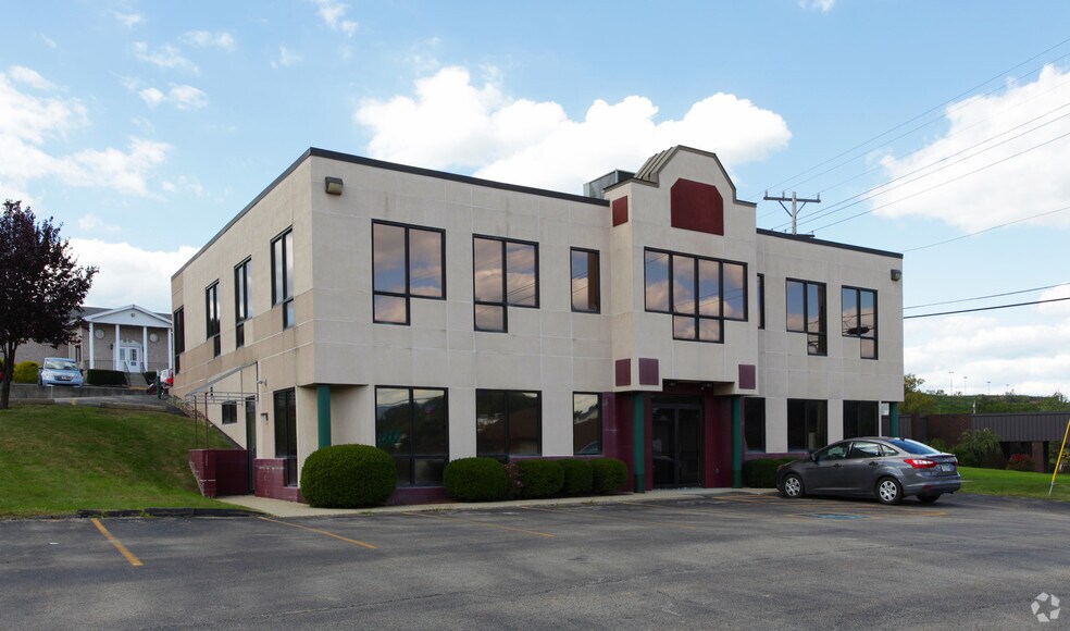 More Photos Of 2 Highland Park Dr, Uniontown Medical For Lease