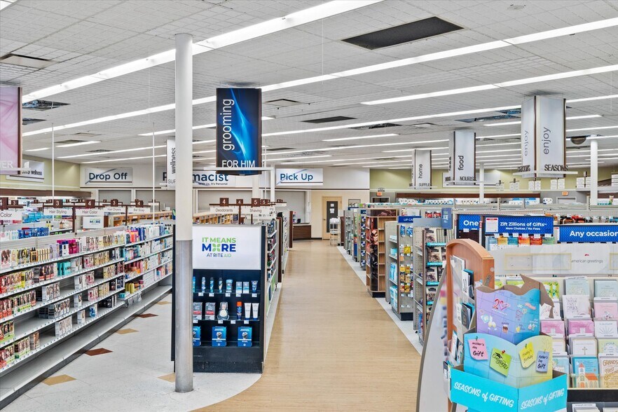 More Photos Of 44 Kings Vlg, Minersville Drugstore For Lease