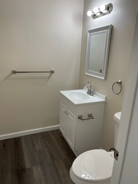 More Photos Of 50 S Penn St, Hatboro Office Residential For Lease