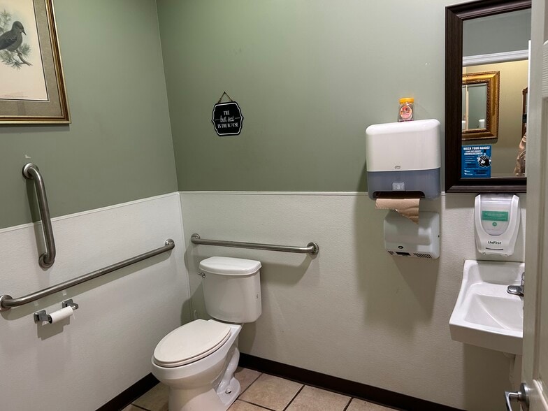 More Photos Of 8291 Savannah Hwy Hwy, Norway Restaurant For Sale