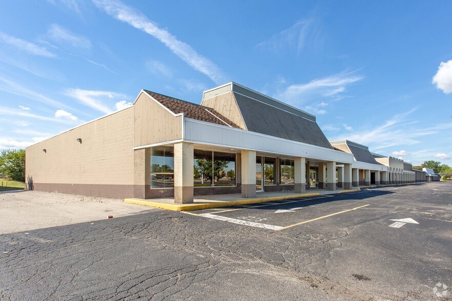 More Photos Of 224 E Dayton Yellow Springs Rd, Fairborn General Retail For Sale
