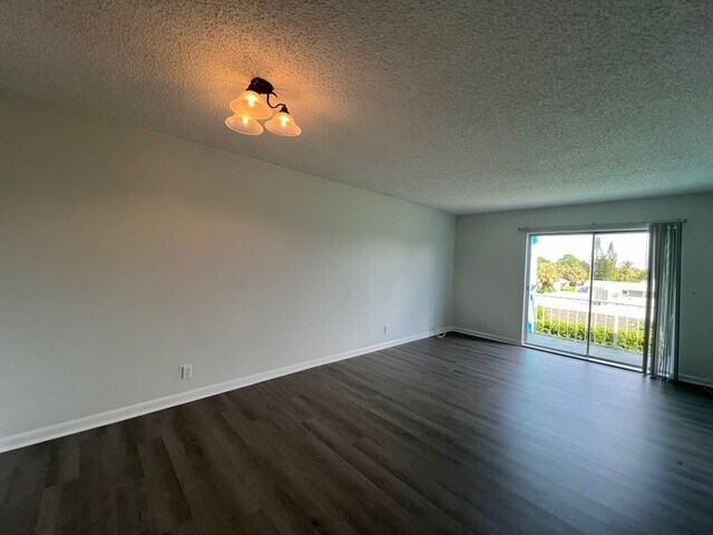 More Photos Of 1887 Juno Rd, North Palm Beach Apartments For Sale
