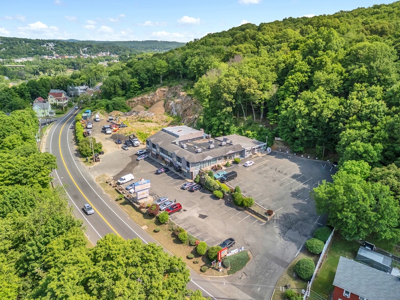 More Photos Of 628 New Haven Rd, Naugatuck Storefront Retail Office For Sale