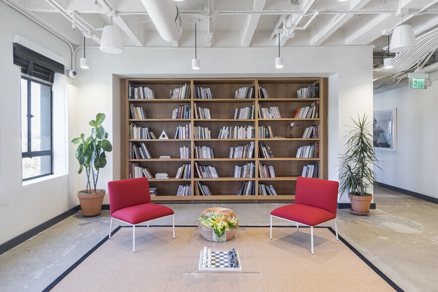 More Photos Of 2201 Broadway, Oakland Coworking Space