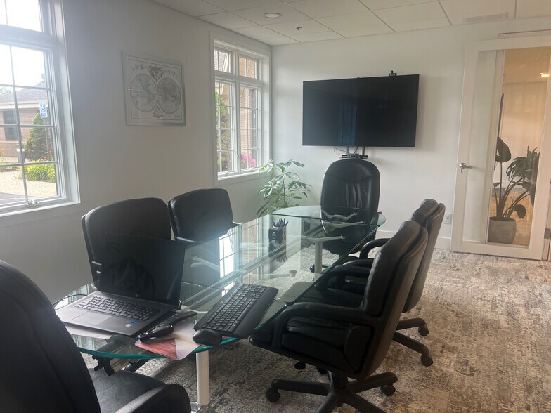More Photos Of 388 Garden Ave, Holland Medical For Sale