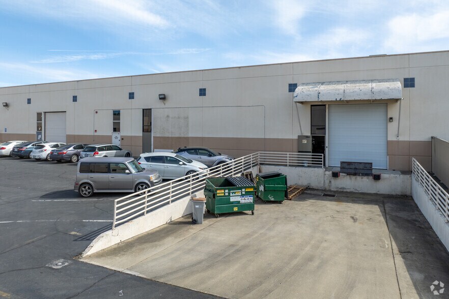 More Photos Of 3650 Industrial Blvd, West Sacramento Warehouse For Lease