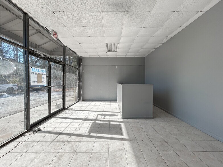 More Photos Of 6275 Highway 85, Riverdale Unknown For Lease