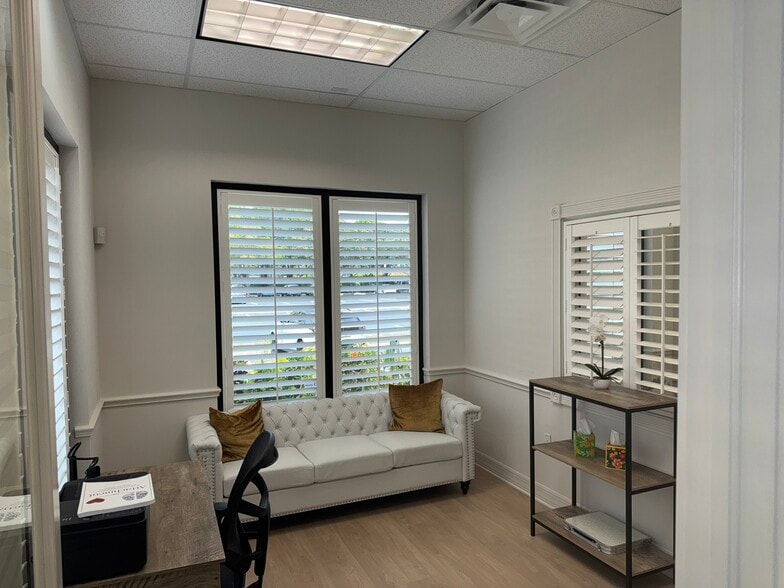 More Photos Of 9825 Marina Blvd, Boca Raton Medical For Lease