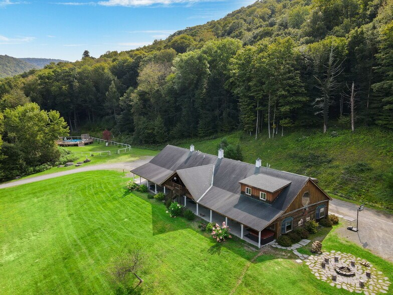 More Photos Of 1650 Bodoit Rd, Fishs Eddy Hotel For Sale