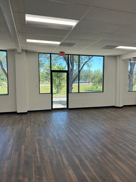 More Photos Of 202 S C M Allen Pkwy, San Marcos Loft Creative Space For Lease