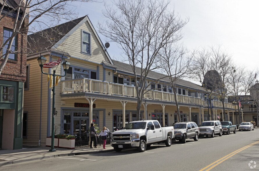 More Photos Of 400-448 Main St, Pleasanton Storefront Retail Office For Lease