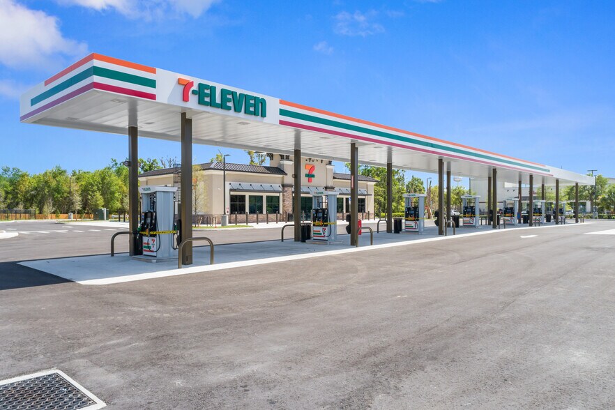 More Photos Of 18575 N US Highway 41, Lutz Convenience Store For Sale