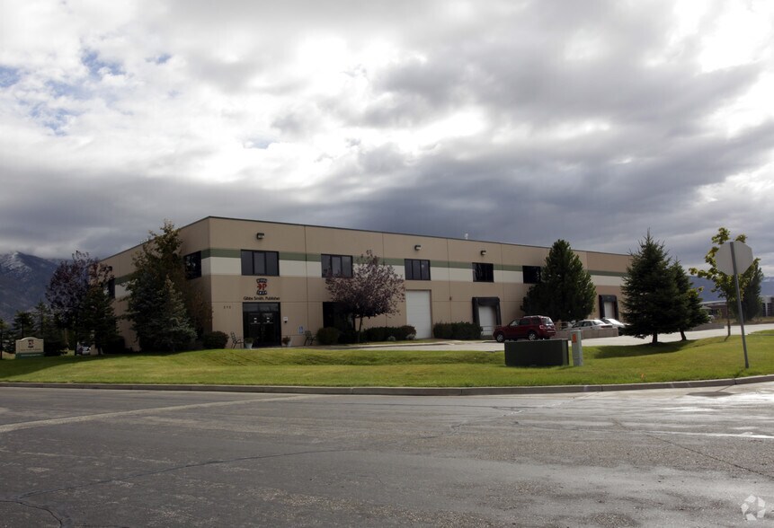 More Photos Of 570 Sportsplex Dr, Kaysville Manufacturing For Lease