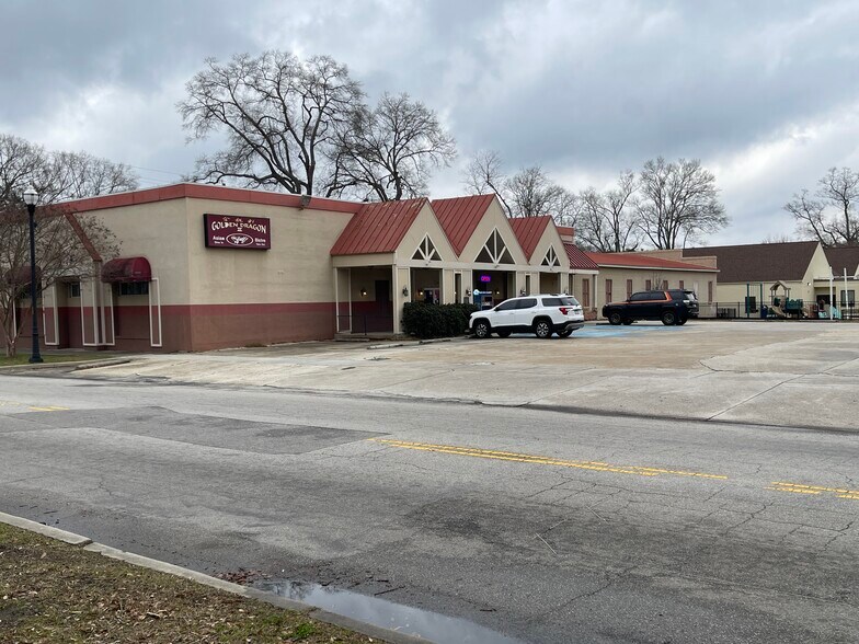 More Photos Of 156 E Carolina Ave, Hartsville Storefront Retail Residential For Lease
