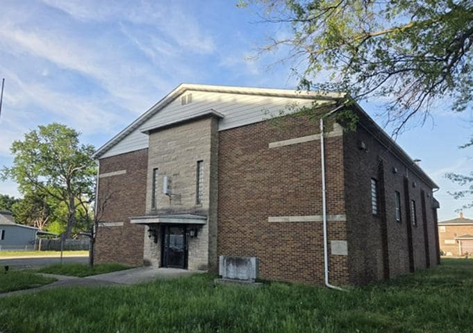 More Photos Of 2215 Garfield Ave, Terre Haute Lodge Meeting Hall For Sale