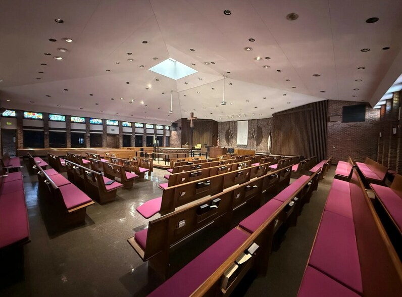 More Photos Of 6635 Hohman Ave, Hammond Religious Facility For Sale