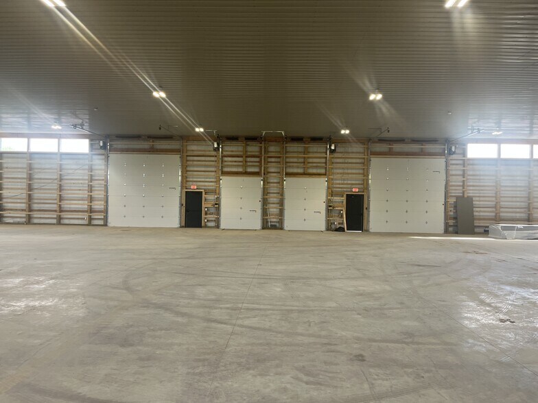 More Photos Of 13706 Woodlawn Hills dr, Cedar Springs Manufacturing For Lease
