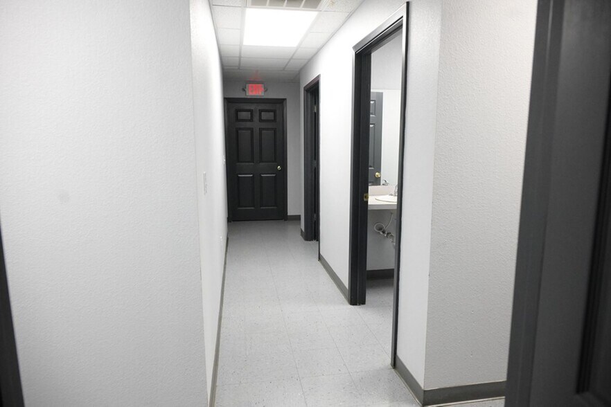More Photos Of 3611 E State Highway 158, Midland Unknown For Lease