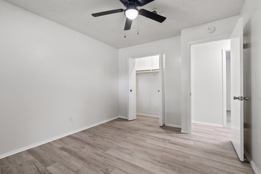 More Photos Of 341 E Loula St, Olathe Apartments For Sale