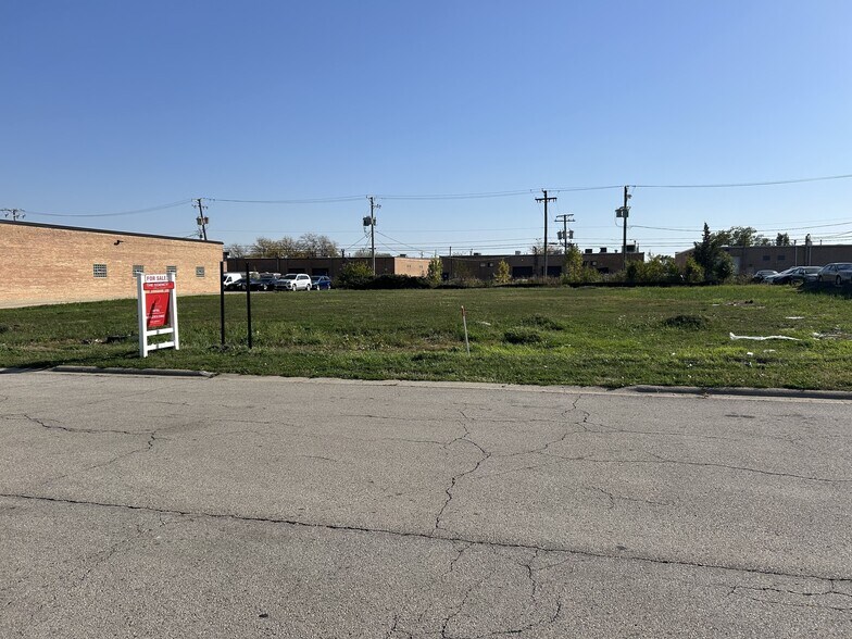 More Photos Of 515-525 Estes Ave, Schaumburg Land For Sale