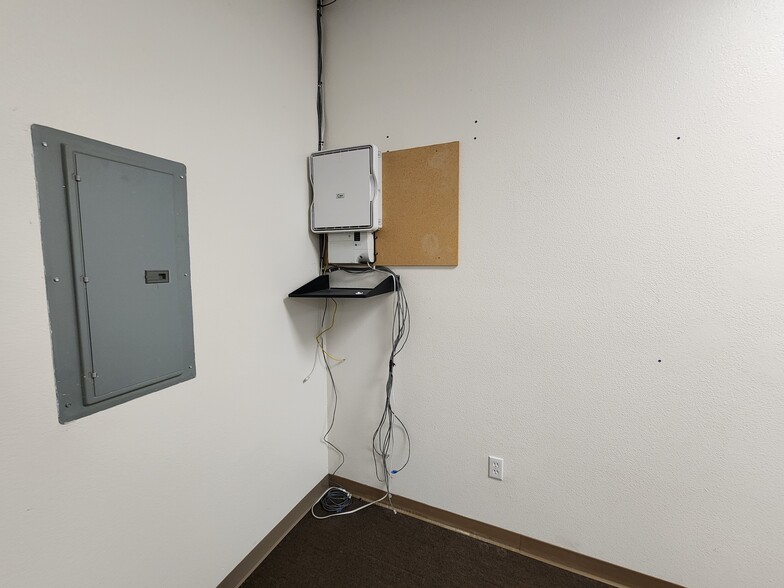 More Photos Of 1231 E Basin Ave, Pahrump Restaurant For Lease