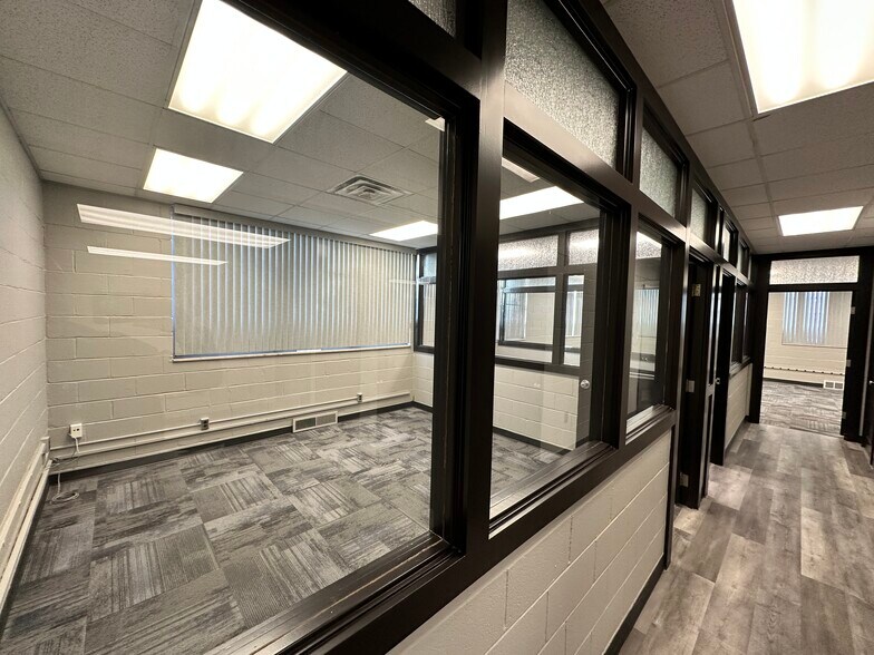 More Photos Of 4929 New Haven Ave, Fort Wayne Manufacturing For Lease