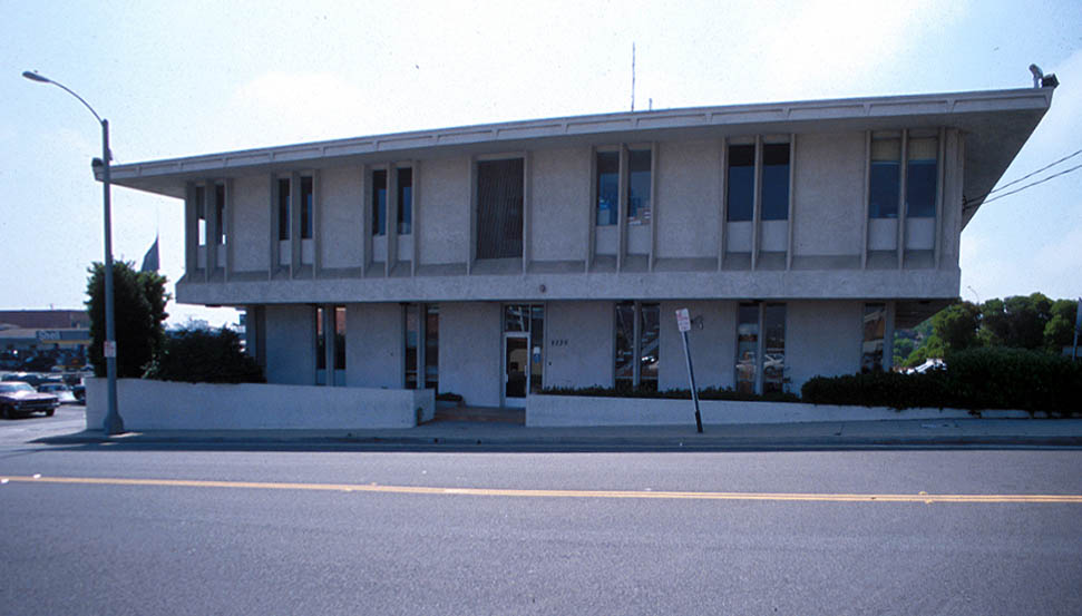 Primary Photo Of 2230 Michigan Ave, Santa Monica Office For Lease