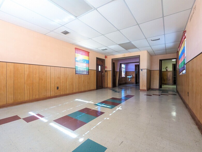 More Photos Of 5001 Soutel Dr, Jacksonville Daycare Center For Sale
