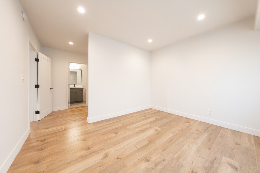 More Photos Of 845 S Kenmore Ave, Los Angeles Apartments For Sale