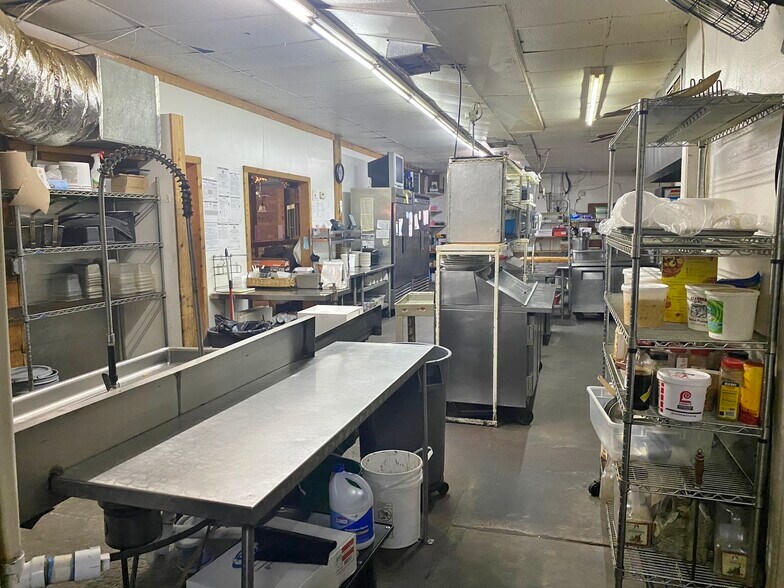More Photos Of 3701 N Youngs Blvd, Oklahoma City Restaurant For Lease