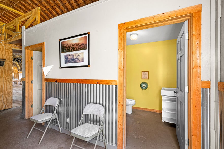 More Photos Of 60445 E Summit Rd W, Ashland Lodge Meeting Hall For Sale