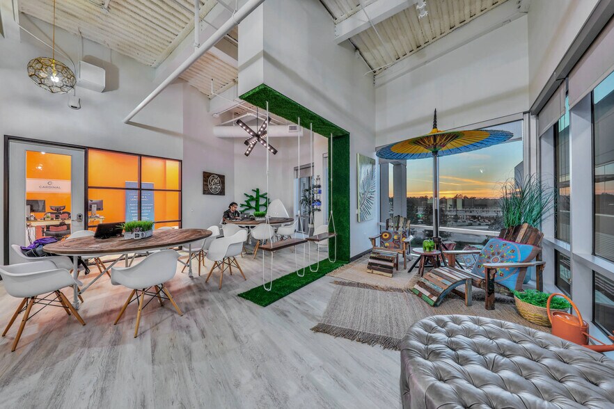 More Photos Of 25700 Interstate 45, Spring Coworking Space