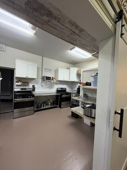 More Photos Of 12150 N US Highway 421, Monticello General Retail For Sale