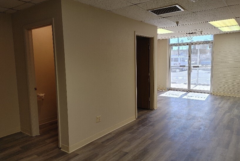 More Photos Of 2500 N Coyote Dr, Tucson Manufacturing For Lease