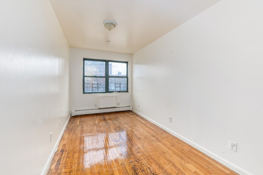 More Photos Of 311 Beach 53rd St, Far Rockaway Apartments For Sale
