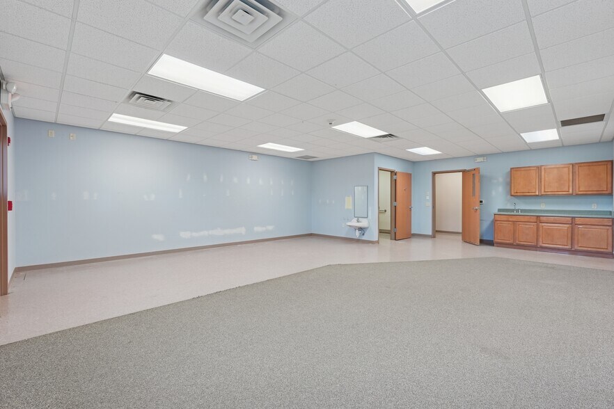 More Photos Of 250 Quarry Rd, River Falls Daycare Center For Sale