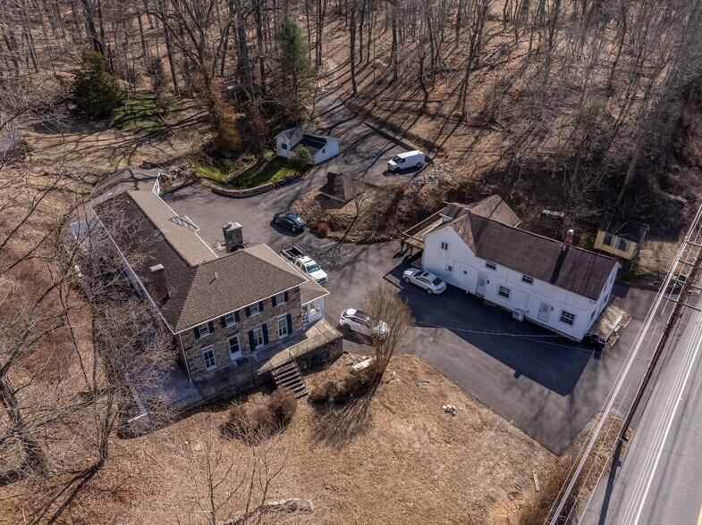 More Photos Of 14943 York Rd, Sparks Glencoe Specialty For Sale