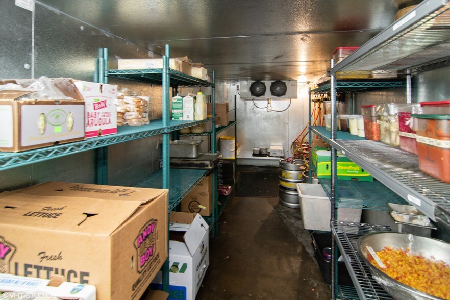 More Photos Of 30 S La Grange Rd, La Grange Restaurant For Sale