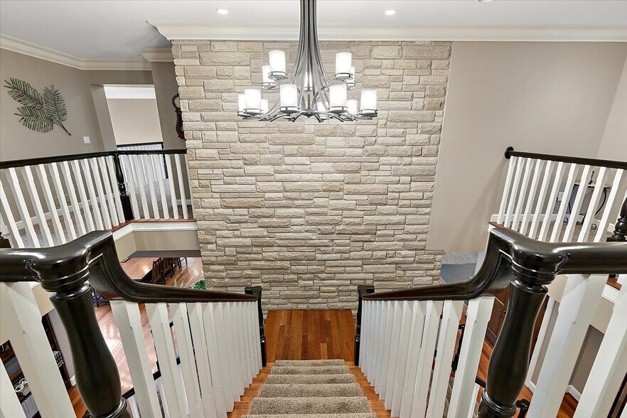 More Photos Of 1330 Oxford Rd, Bloomfield Hills Specialty For Sale