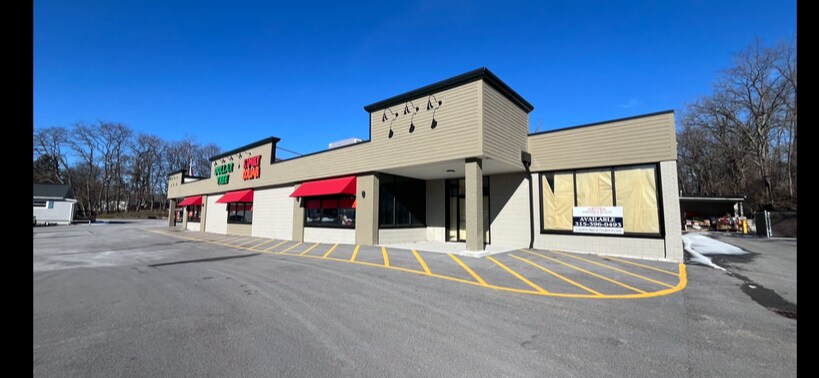 More Photos Of 7275-7289 W Main St, Lima Storefront For Lease