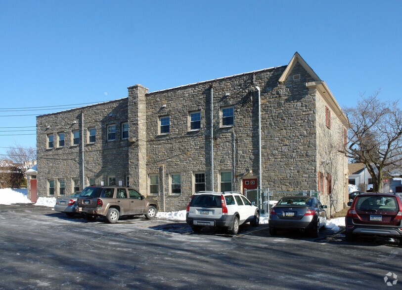 More Photos Of 1150 Old York Rd, Abington Office For Lease