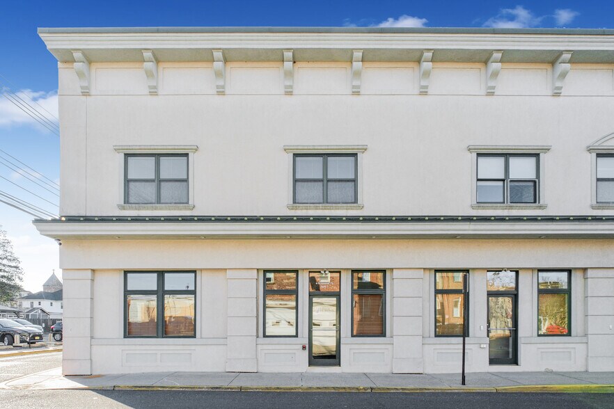 More Photos Of 61 Monmouth St, Red Bank Office For Lease
