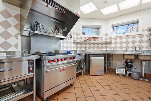 More Photos Of 4347 W 41st St, Tulsa Hospitality For Sale