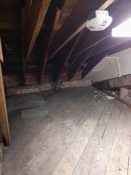 More Photos Of 801 N Wild Olive Ave, Daytona Beach Schools For Sale