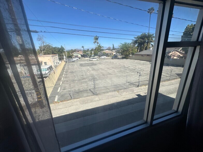 More Photos Of 4307 Rosecrans Ave, Compton Specialty For Lease