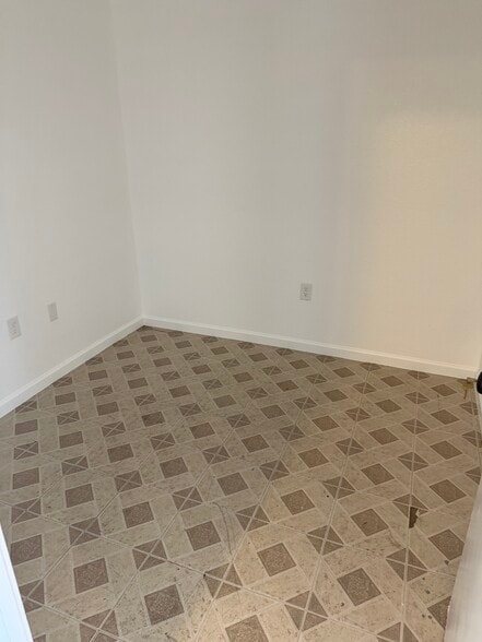 More Photos Of 101 W Avenue I, Lancaster Restaurant For Sale