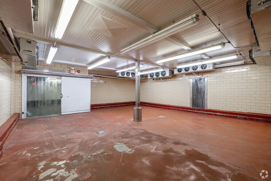 More Photos Of 4260 Old River Rd, Schiller Park Food Processing For Sale