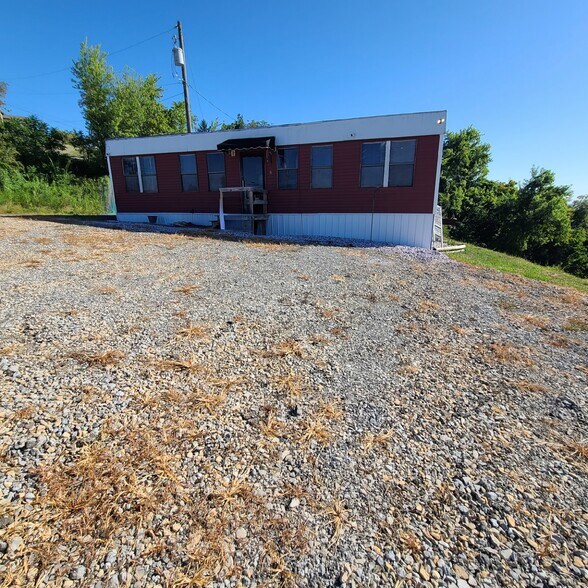 Primary Photo Of 70581 Colerain Rd, Bridgeport Specialty For Lease