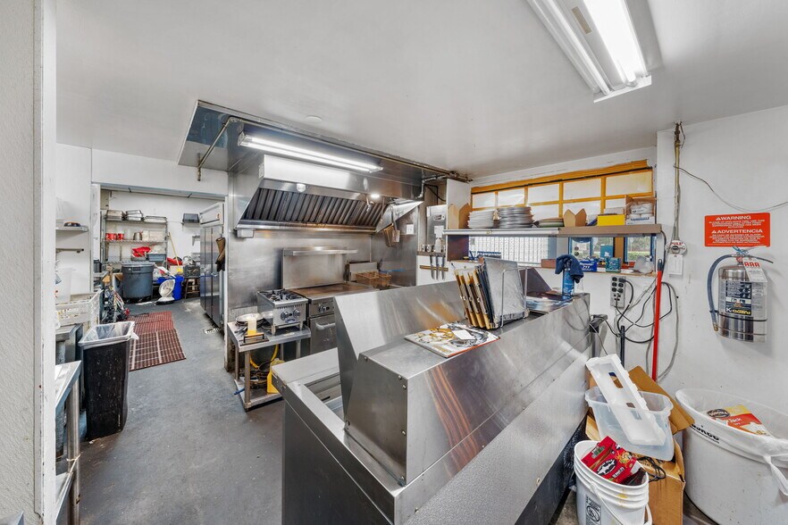 More Photos Of 351 Park Ave N, Renton General Retail For Sale