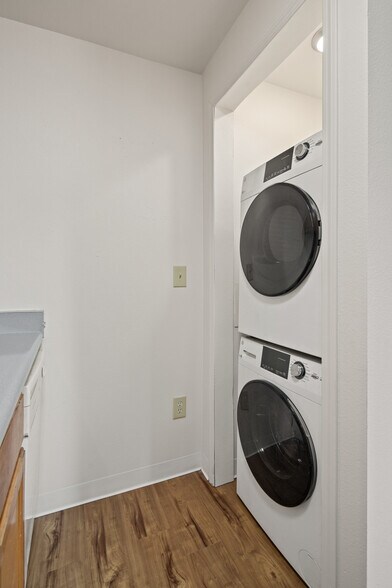 More Photos Of 812 10th St NE, Auburn Apartments For Sale